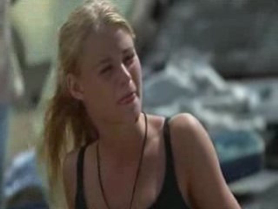 lost 1x04:  sawyer and claire scene