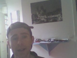 Wiwi égratigne "Little girl" de Sandra