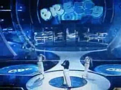 Chris Brown - Forever Live At Fashion Rocks