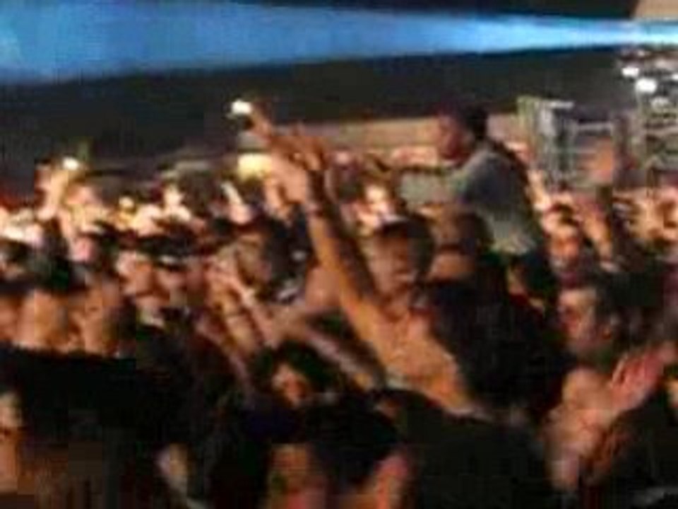 Pharell live