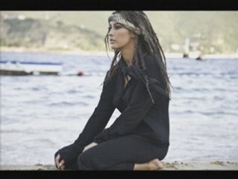 Helin Avşar - Müzik Bitti Şarkısı - Hacklenen Şarkı