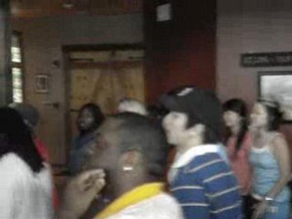 MOV02819