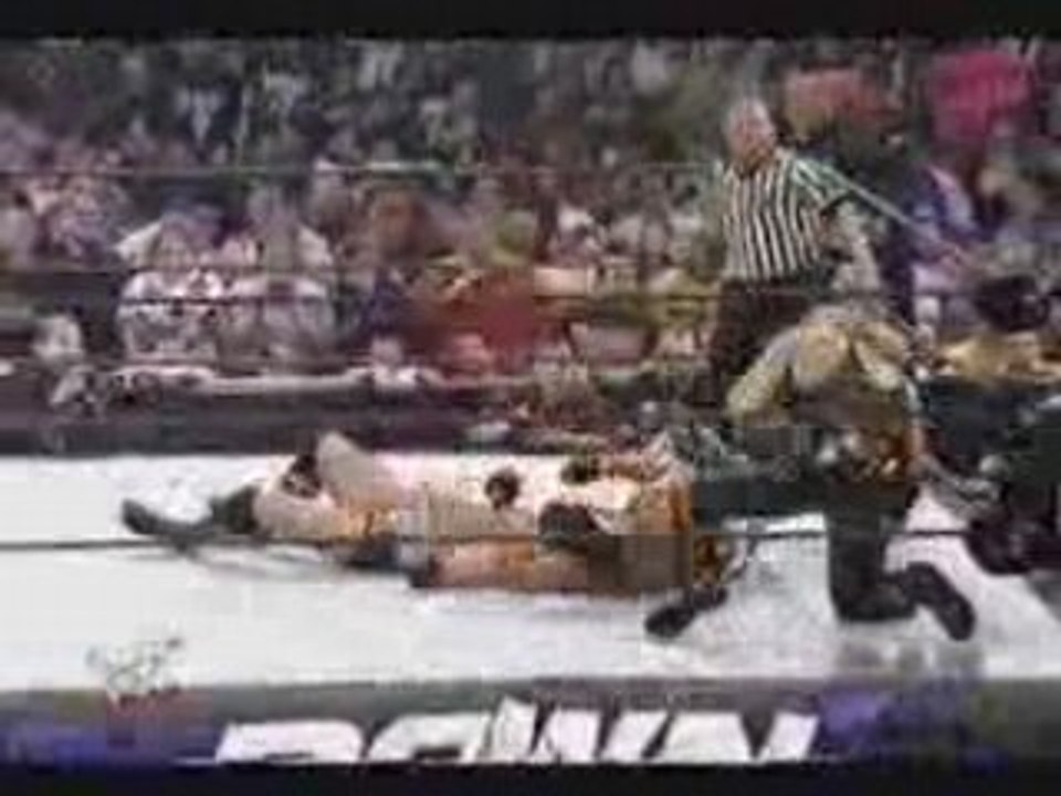 The Rock,Kane & Hulk Hogan vs nwo