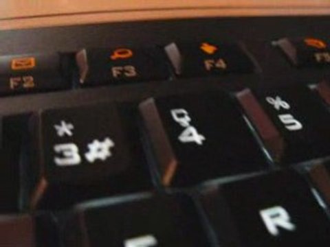 LesNumeriques : clavier Logitech Illuminated