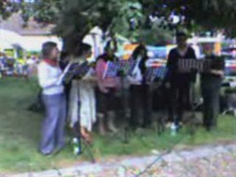 brionne jazz bouquinistes au bord de l'eau