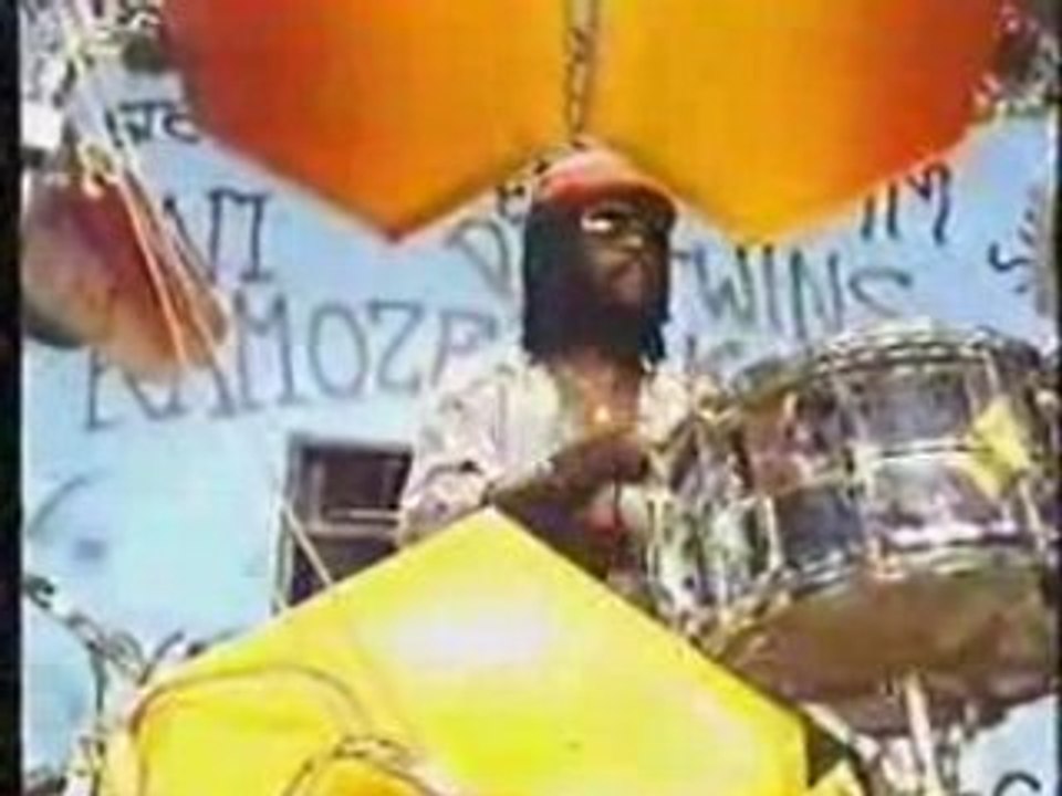 dennis brown ft sly&robbie revolution