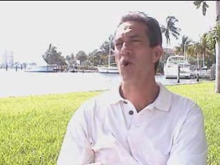 JOEBEES Shares the special benefits of free range bee pollen