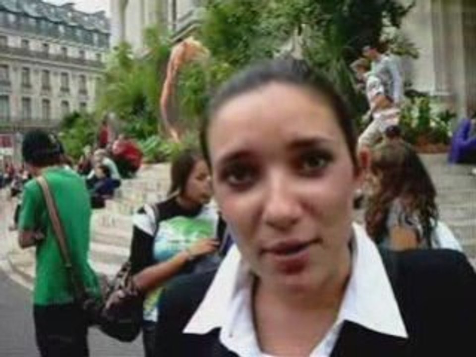 Guerlain Homme fait du Street Marketing à l'Opéra Garnier