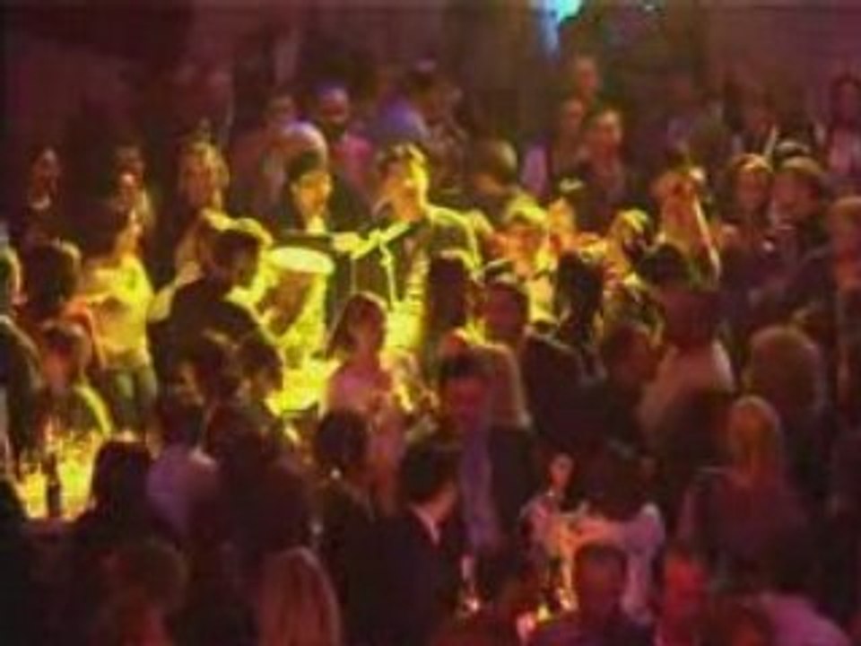 Saxophonistin und Partyband Disco Gang Firmenfeier