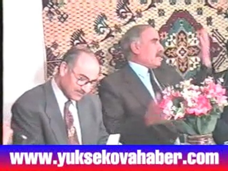 1995 Seçim Arenası  Hakkari Yüksekova