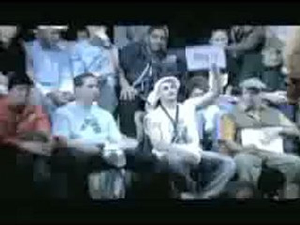 Machine_vs_Hong_10_-_Red_Bull_BC_One_2005_-_High_Quality