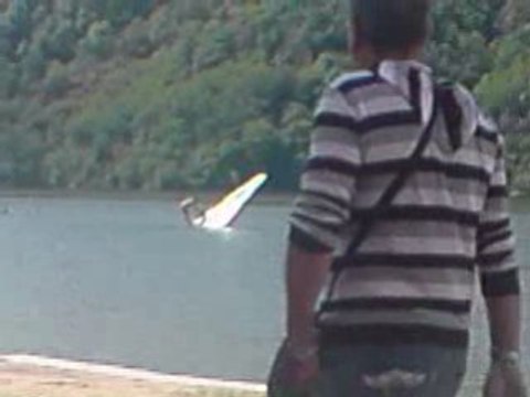 régis fait de la planche a voile