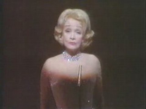 Marlene Dietrich - Lily Marlene ( Live )