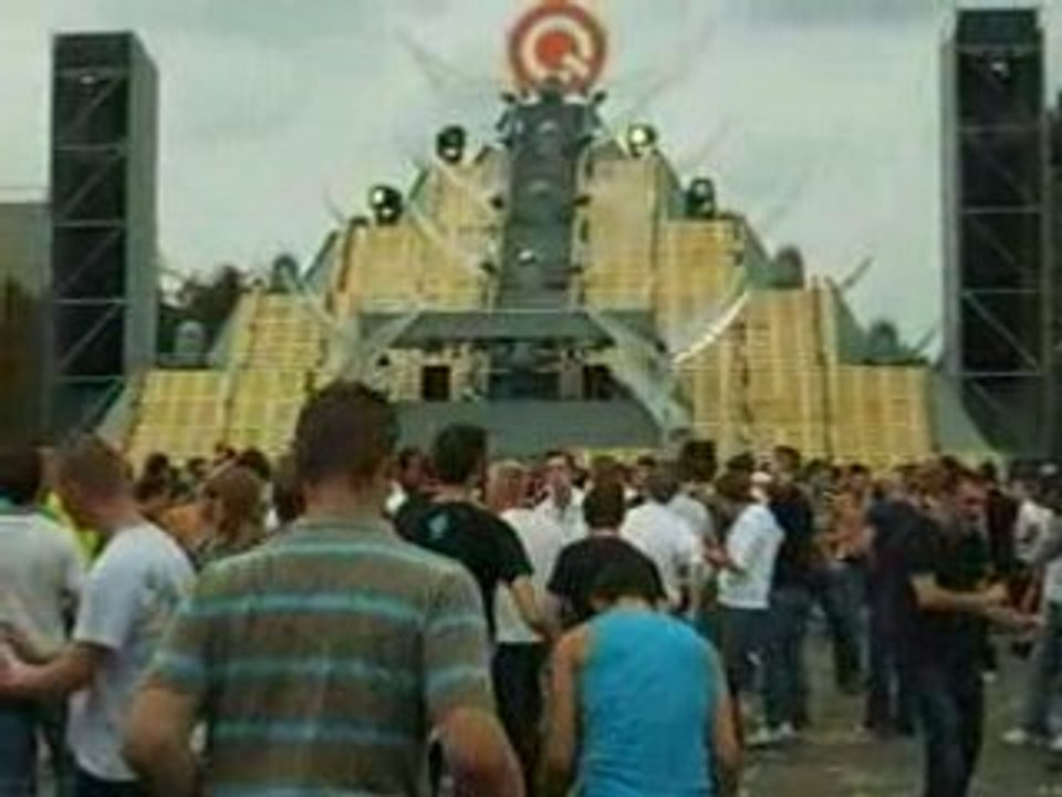 The Qontinent 2008 hardstyle - Lady dana 3