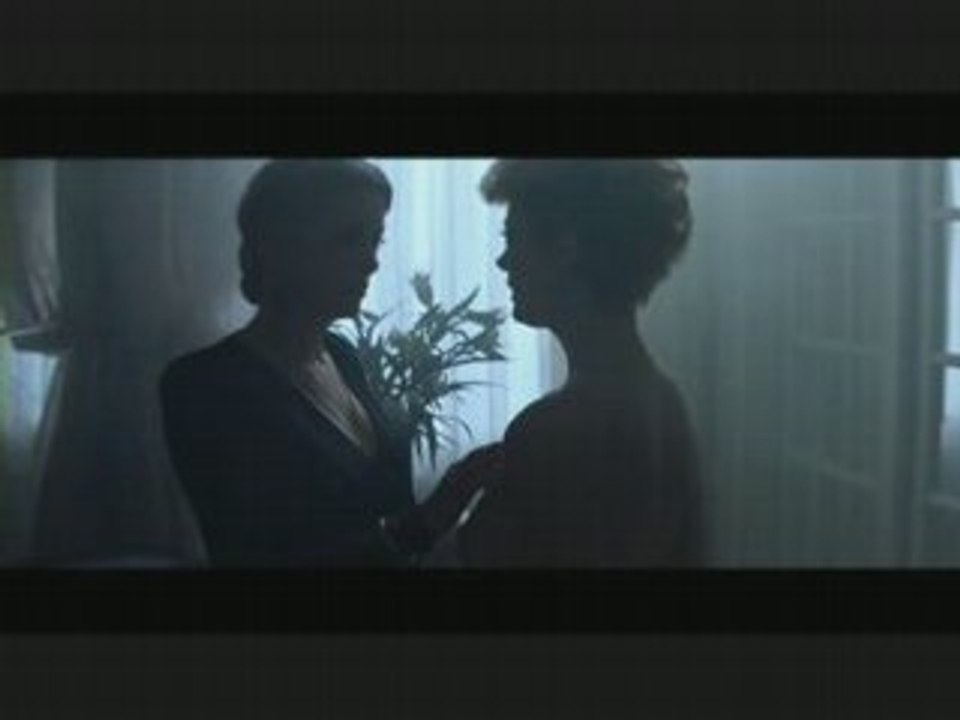 THE HUNGER - Deneuve/Sarandon