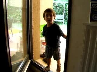 viens voir,y a un truc !