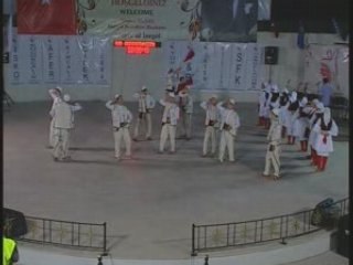 İNEGÖL ŞENLİGİNDE MAKADONYA FOLKLOR EKİBİ