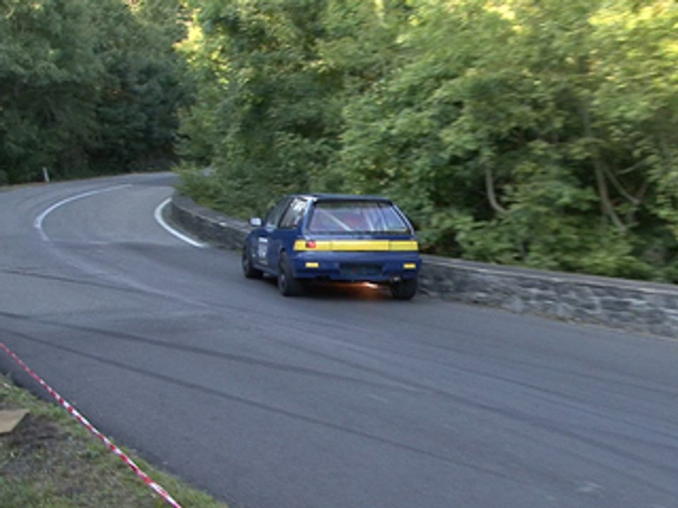 la course de cote de houyet 2008