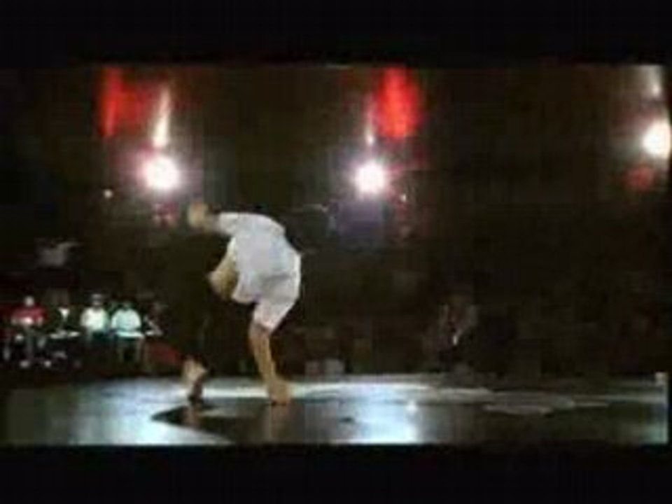 The_End_vs_Salo_-_Red_Bull_BC_One_2006_-_DVD_High_Quality