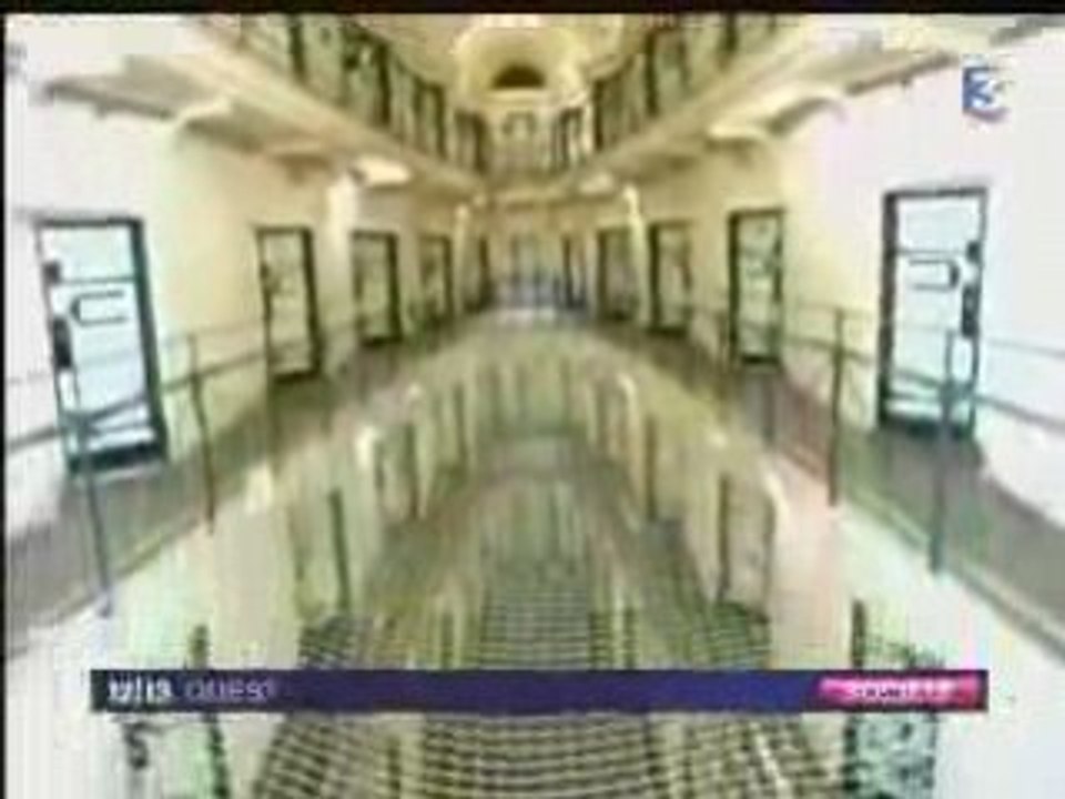 Un centre d'appel à la prison