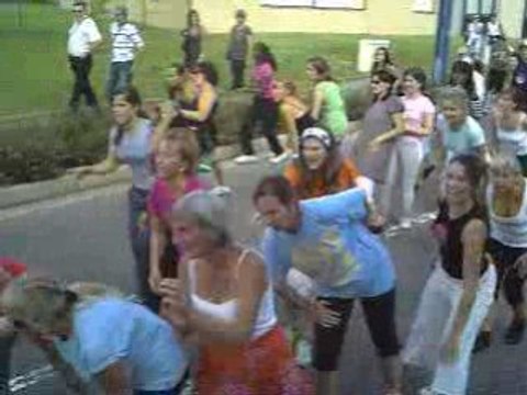 Biennale de la danse DANS LES TEMPS répète BRON