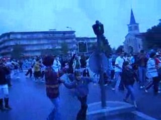 Biennale de la danse DANS LES TEMPS répète centre BRON
