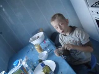 Tu Prend L'Apéro mort de rire il et beau le manouche