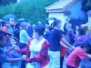 Biennale de la danse DANS LES TEMPS répète centre BRON