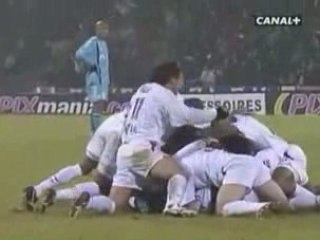 Magnifique but de Sidney Govou