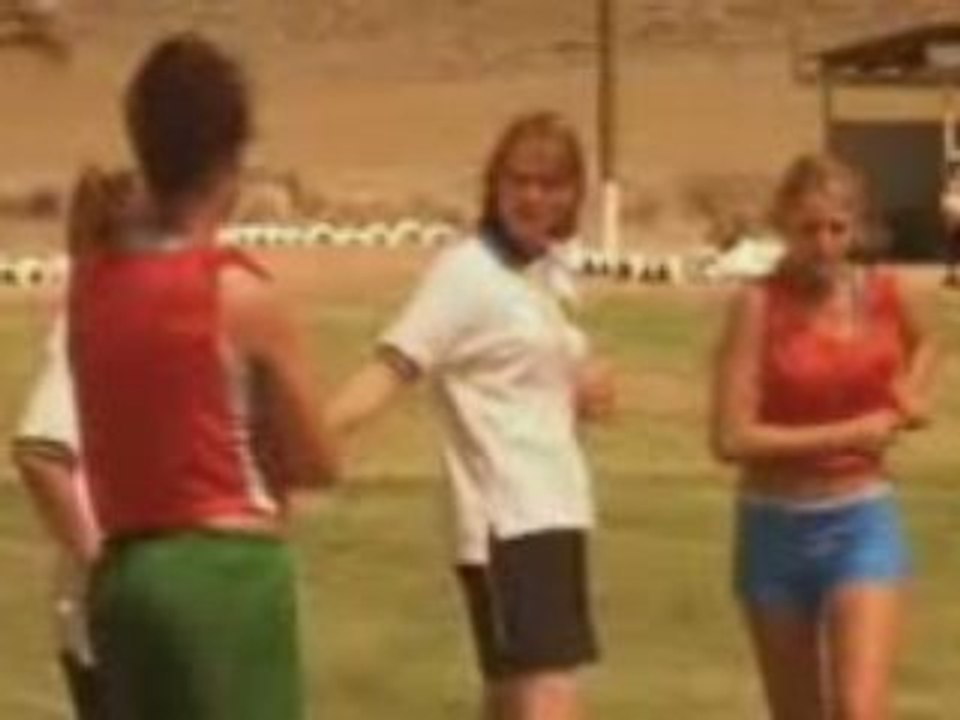 Sisterhood of the Traveling Pants, The (2005)