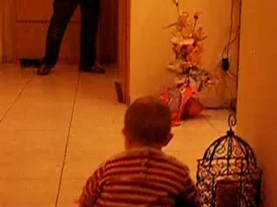 Mathis marche depuis le 16 septembre 2008!!!