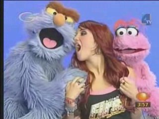 RBD invade Plaza Sesamo (A LAS 3)