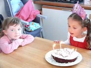 Maëlys fete ses 4 ans