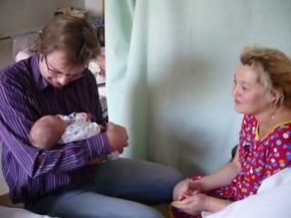 V15- Papa Ilia est très content