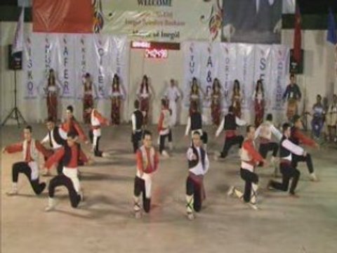 İNEGÖL ŞENLİGİNDE RUMELİ DERNEGİ FOLKLOR EKİBİ