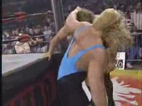 Curt Henning vs The Giant - Nitro 9/29/1997