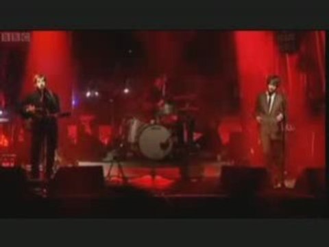 The Last Shadow Puppets - Standing Next To Me Reading 2008