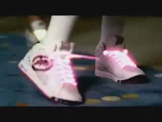 *EXLUSIVE* Vanessa Hudgens - Sneakernight - Official Music V