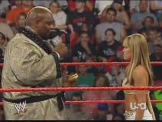 Big Daddy V proposes to Lilian Garcia