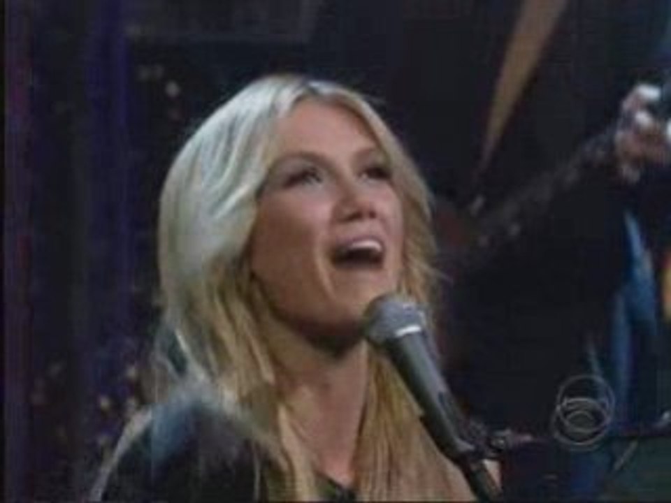 DELTA GOODREM - 10 news segment on Letterman appearance