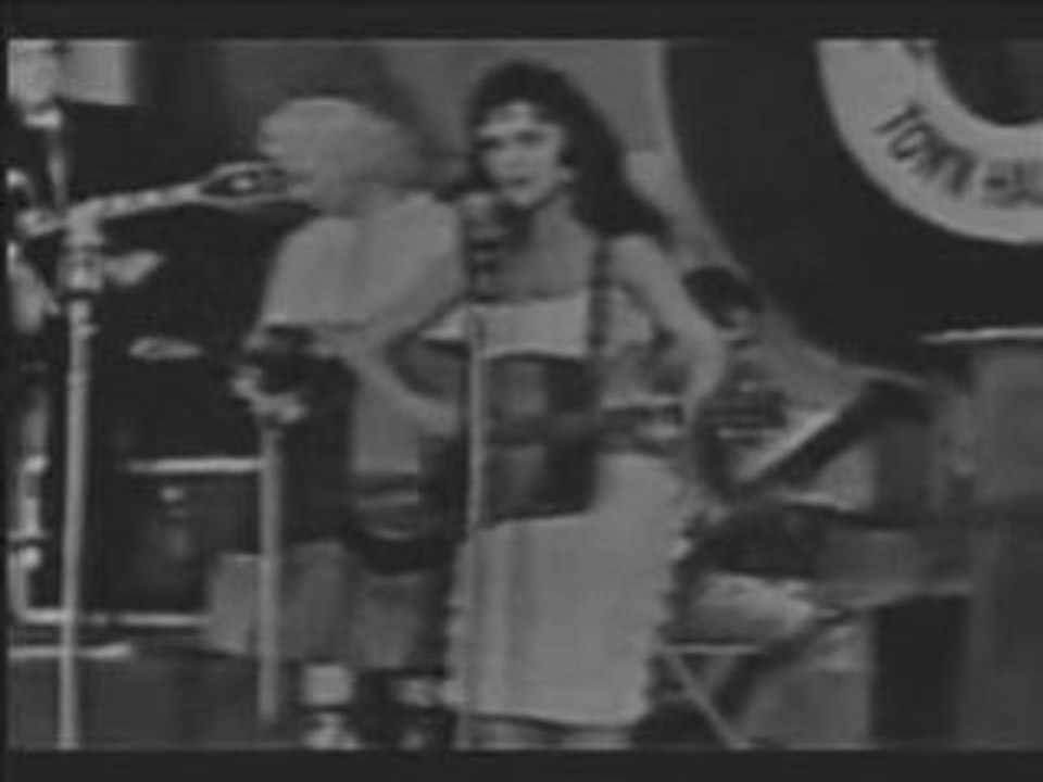 Wanda Jackson - Rock Your Baby