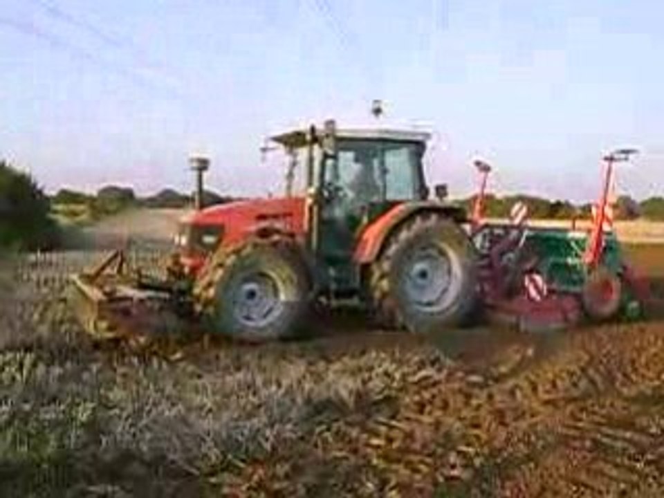 Semis de colza par un doublé de SAME SIlver 100.4