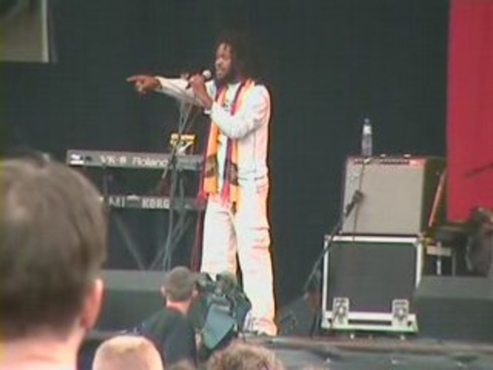 The gladiators "mix up" live at reggae sundance