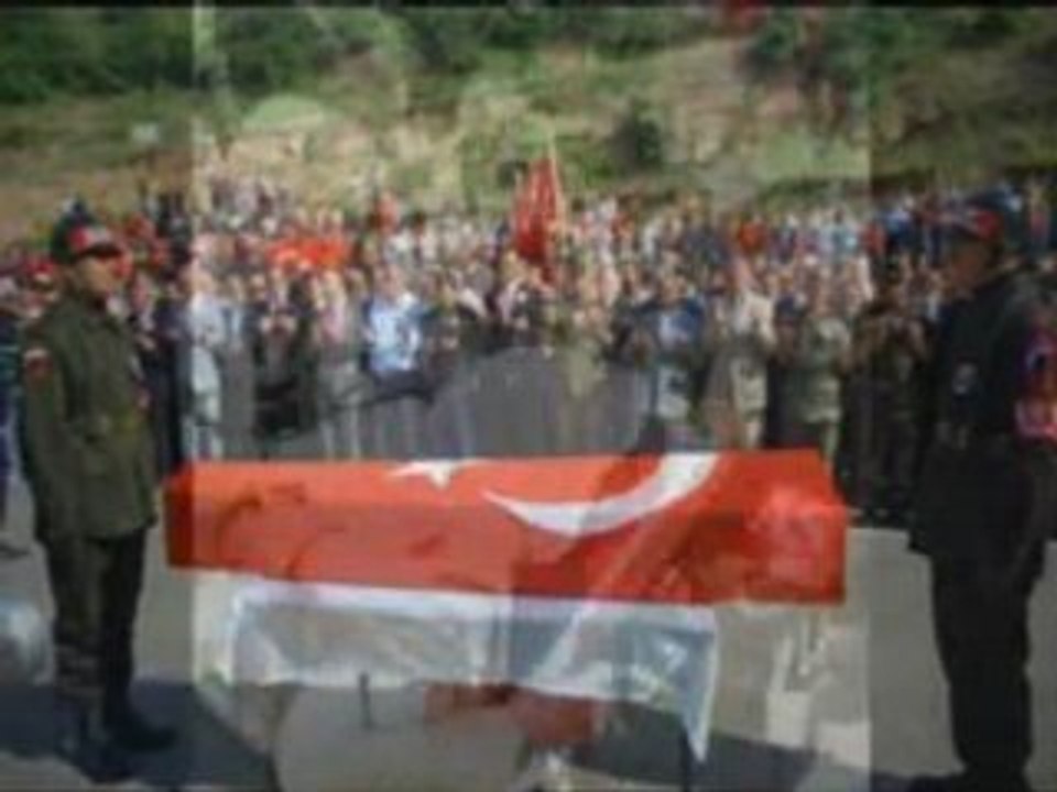 Hasan-sagindik-agla-karanfil-agla