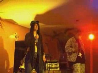 EXPLOSE LE SOL   FEAT TAZA MANHATTAN