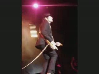 MATTHIEU CHEDID solo de pourtant au festival de nimes