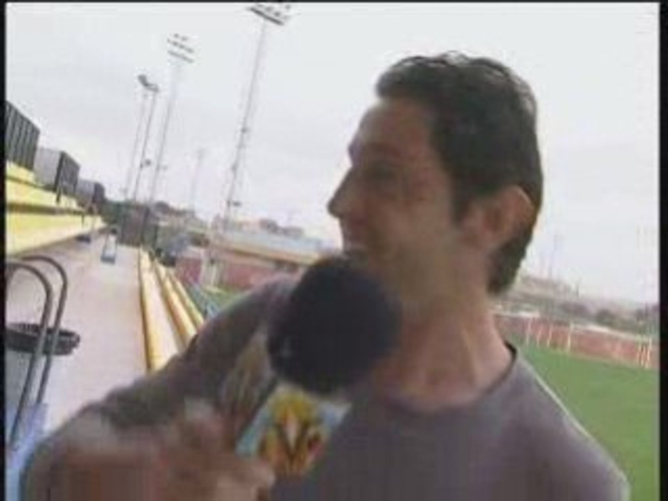 Violeta Nihat'tan Villarreal'e şarkı!