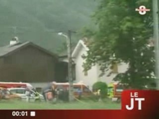 Collision entre un bus scolaire et un TER au passage à niveau d'Allinges