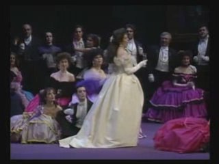 Traviata brindisi : libiamo...