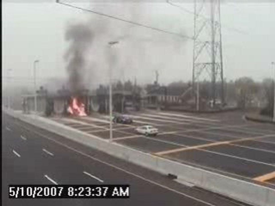 Accident spectaculaire au péage